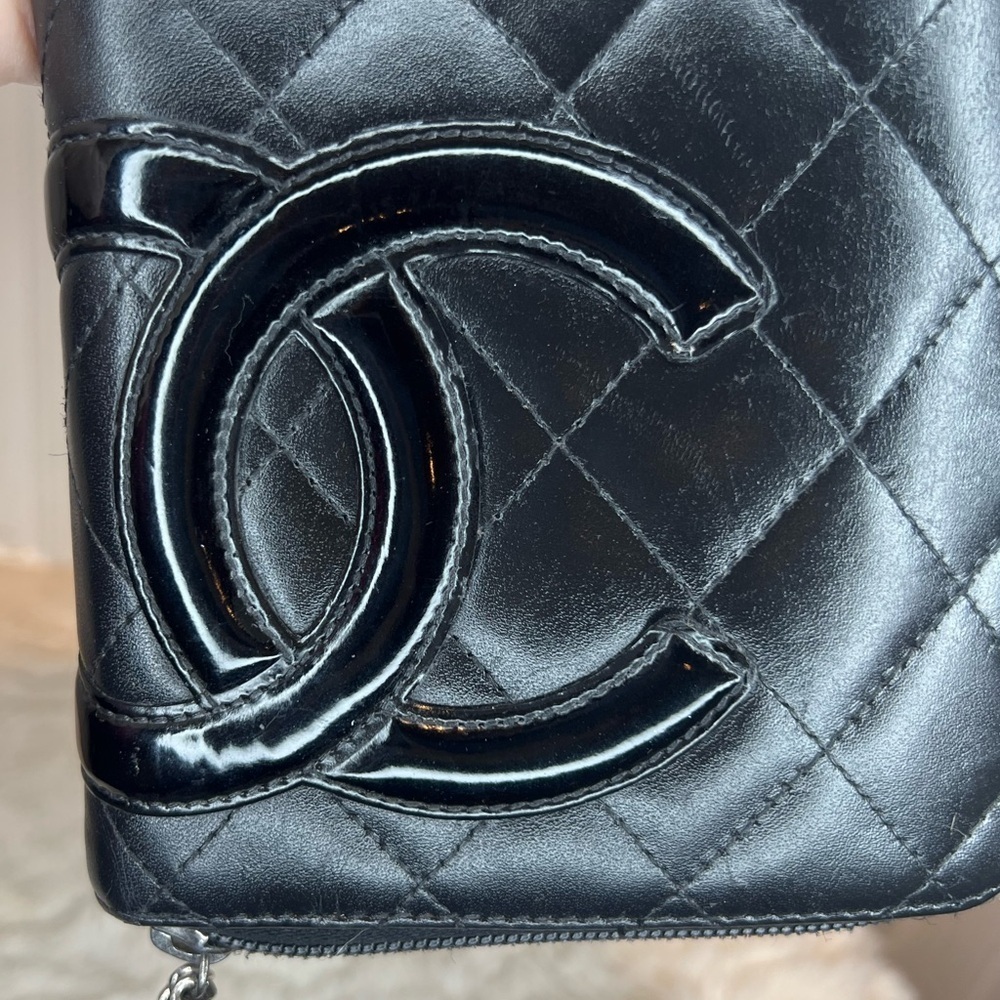 ❤️CHANEL BLACK QUILTED LEATHER LIGNE CAMBON YEN WALLET BLACK/PINK - Picture 5 of 16